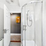 Cam04184g0 Pr0060 Still017