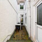 Cam04184g0 Pr0060 Still036